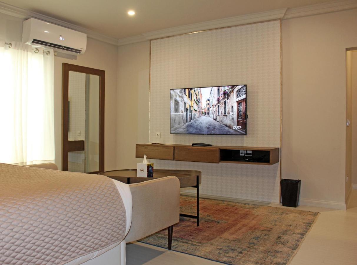 Ambiance Boutique Art Hotel Karacsi Kültér fotó