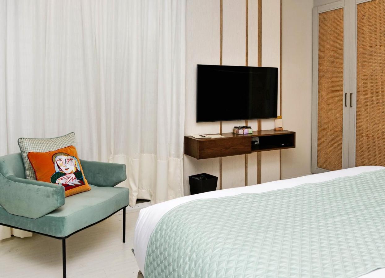 Ambiance Boutique Art Hotel Karacsi Kültér fotó