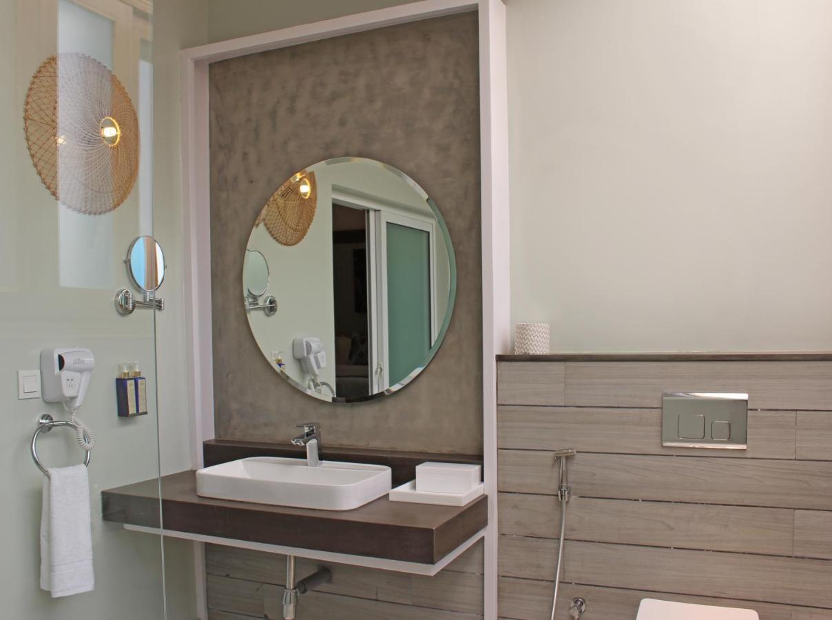 Ambiance Boutique Art Hotel Karacsi Kültér fotó
