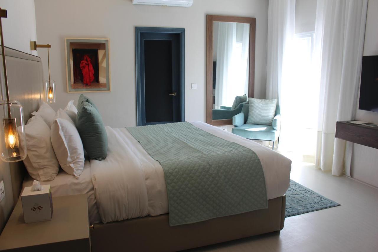 Ambiance Boutique Art Hotel Karacsi Kültér fotó